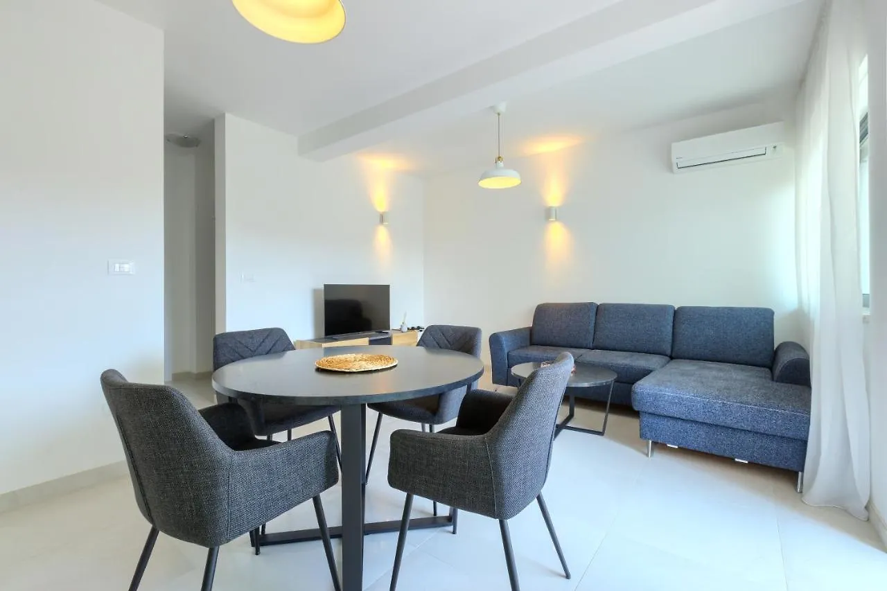 Apartments La Scogliera Rovinj