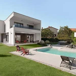 https://zen.pula-hotels.org