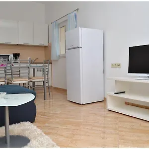 ellenőrizze a rendelkezésre állást