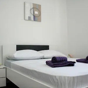 https://apartment-mel-ii.splithotels.org